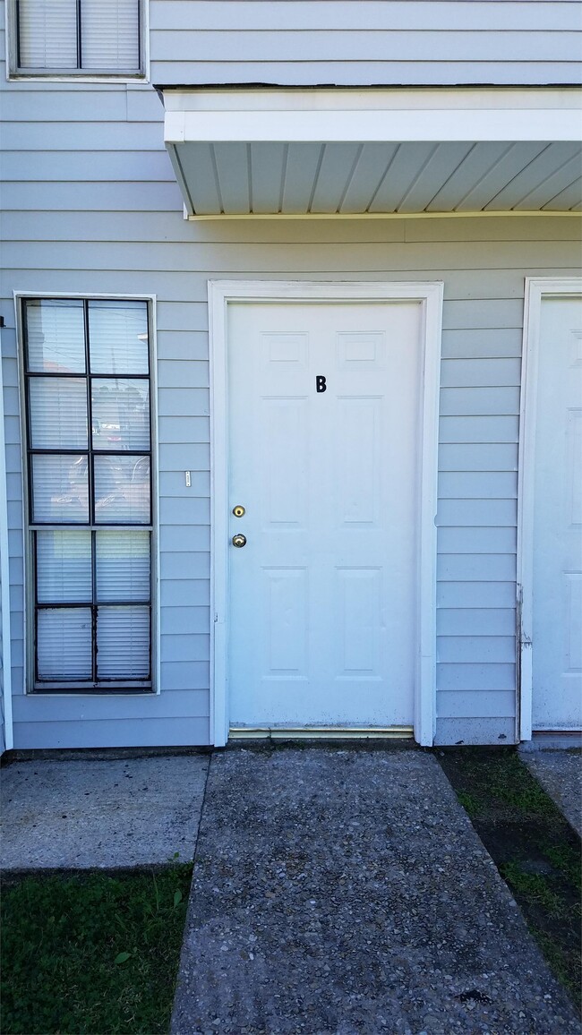 116 Oak Ridge Ave in Donaldsonville, LA - Building Photo - Building Photo