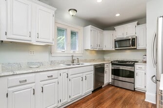 275 Euclid Ave in Fairfield, CT - Building Photo - Building Photo
