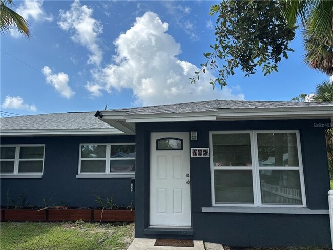 property at 422 15th Ave S