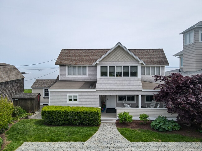 property at 54 Prospect Ave