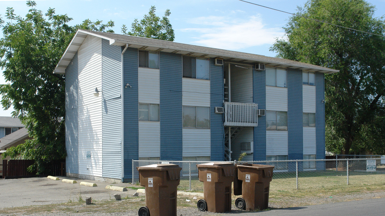 Fairview in Spokane, WA - Building Photo