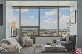 1100 Wilshire Blvd in Los Angeles, CA - Building Photo - Building Photo