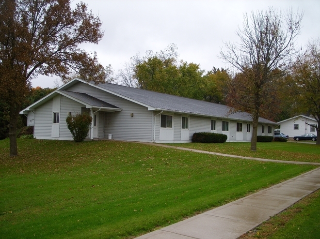 Green Valley Estates - Sec. 8: disabled/55+ in Whitewater, WI - Building Photo