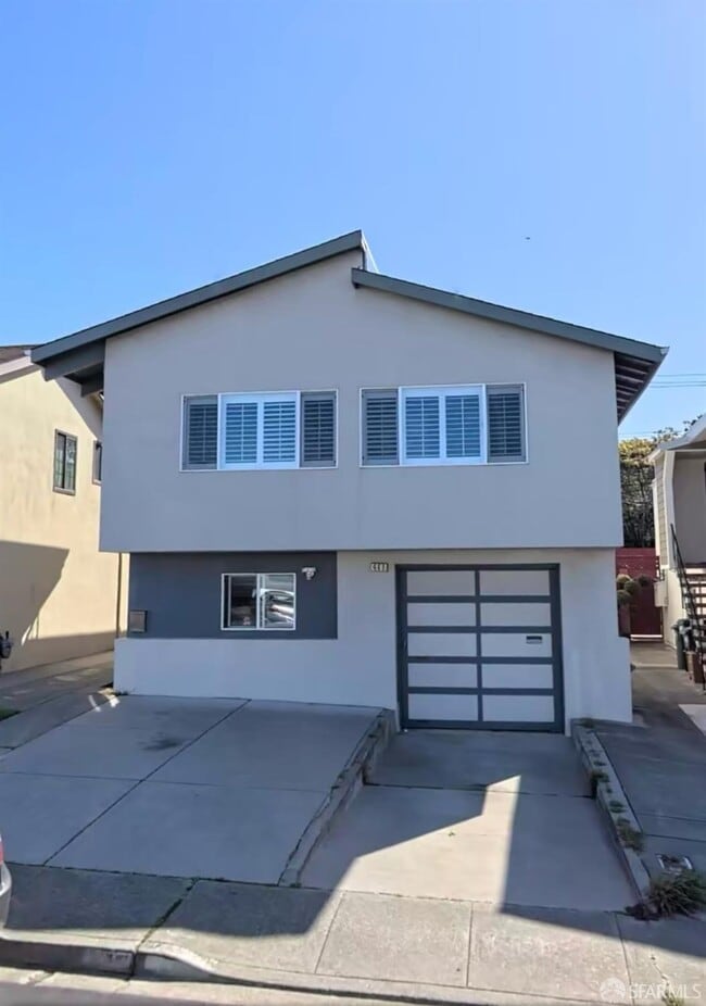 property at 441 St Francis Blvd