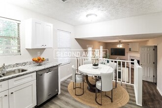 6614 Rebecca Lou Ln in Lithonia, GA - Building Photo - Building Photo