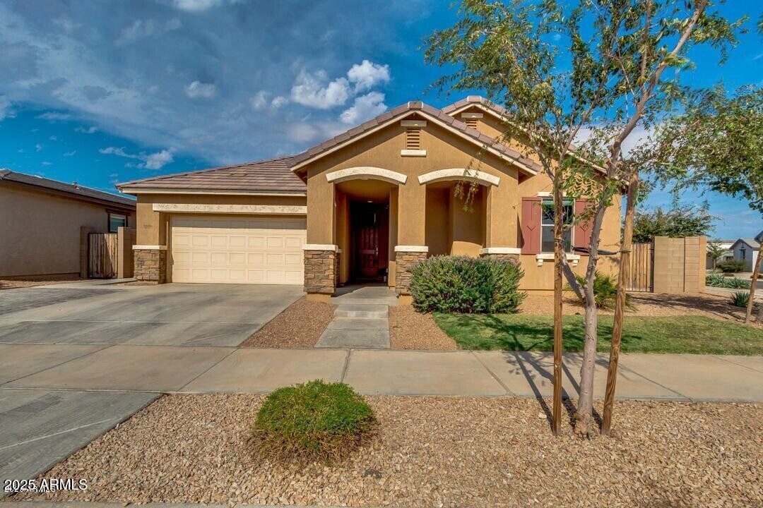 22570 E Camina Plata in Queen Creek, AZ - Building Photo