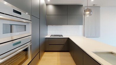 1524 W Chicago Ave, Unit 3w in Chicago, IL - Building Photo - Building Photo