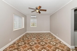 1531 N Indianapolis Ave in Tulsa, OK - Building Photo - Building Photo