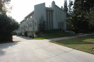 1454 Orange Grove Blvd Apartments