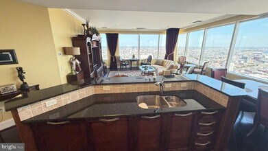 50 S 16th St in Philadelphia, PA - Building Photo - Building Photo