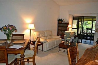 1320 Daffodil Pl, Unit # 7 in Dunedin, FL - Foto de edificio - Building Photo