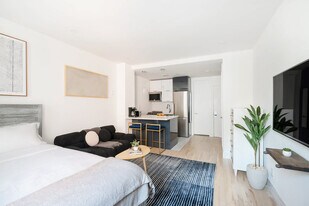 1597 York Ave in New York, NY - Building Photo