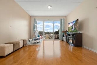 5036 W Pensacola Ave in Chicago, IL - Building Photo - Building Photo