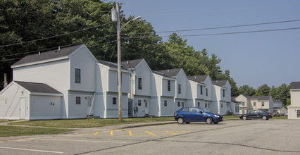 Maritime Apartments in Bath, ME - Foto de edificio - Building Photo