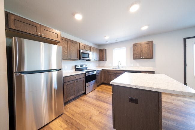 668 4th Cir Dr SW in Lonsdale, MN - Building Photo - Building Photo