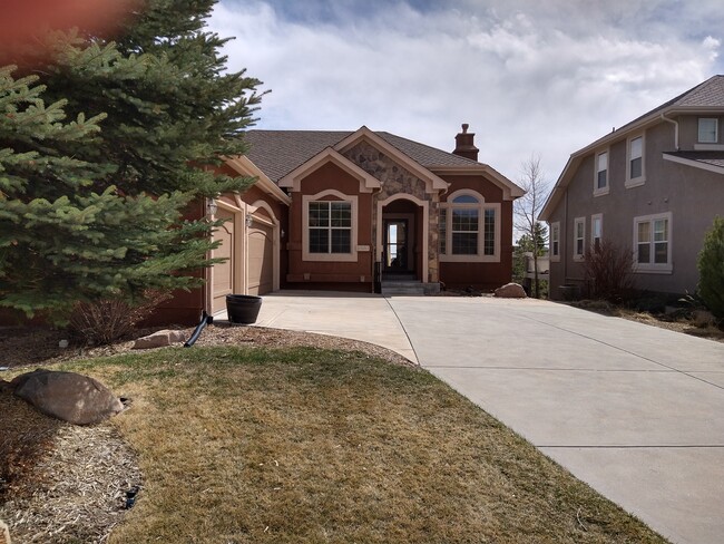 2331 Ledgewood Dr in Colorado Springs, CO - Building Photo - Building Photo