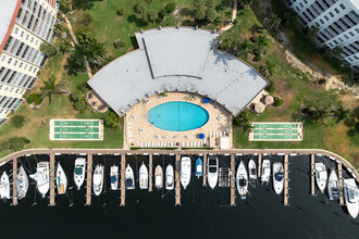 Sea Haven Condominiums in Pompano Beach, FL - Foto de edificio - Building Photo