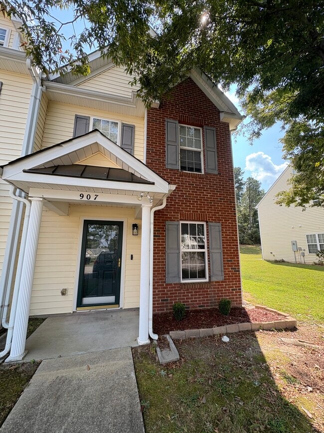 property at 907 Savin Lndg