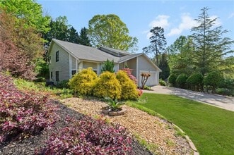 890 Muirfield Ridge NE in Marietta, GA - Building Photo - Building Photo