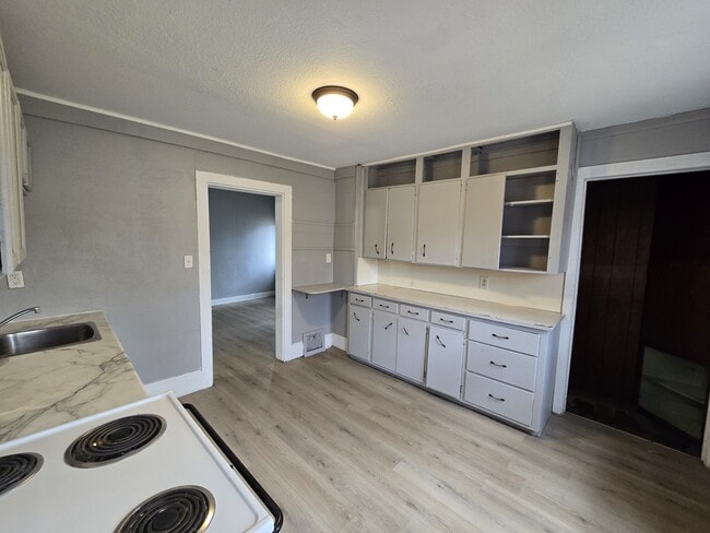 property at 714 W 1st St