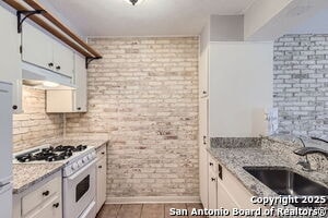 8030 Broadway in San Antonio, TX - Building Photo - Building Photo