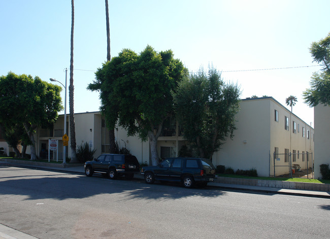 1043 N G St in Oxnard, CA - Building Photo - Building Photo