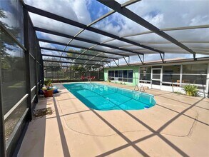 1449 Woffington Ave in Deltona, FL - Foto de edificio - Building Photo
