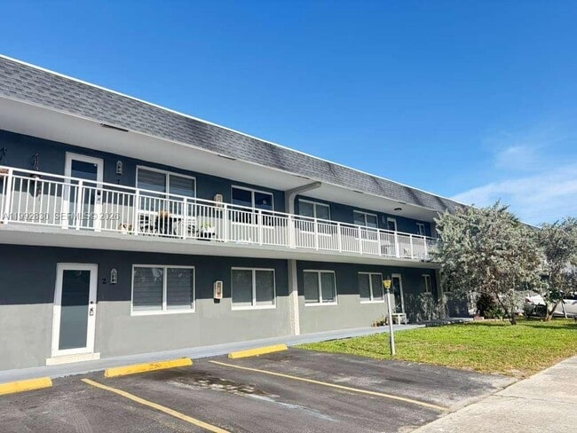 property at 920 SE 2nd Ave