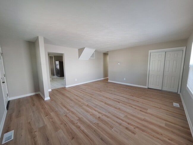 3303 Candlewood Dr in Hampton, VA - Building Photo - Building Photo