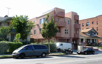 909 Irolo St in Los Angeles, CA - Building Photo - Building Photo