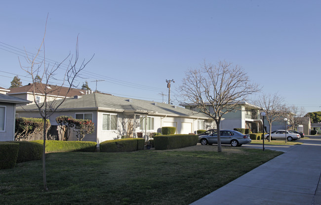 Sunset Garden in Hayward, CA - Building Photo - Building Photo