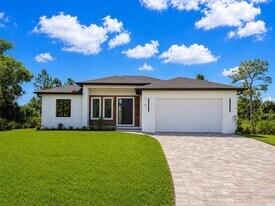 170 Saluda Terrace in Port Charlotte, FL - Building Photo