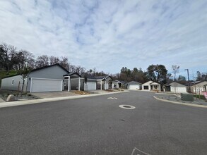 1238 Old Alturas Rd in Redding, CA - Building Photo - Building Photo