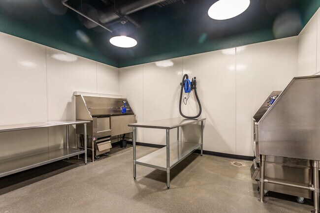 Terrace Station in Mountlake Terrace, WA - Building Photo - Interior Photo