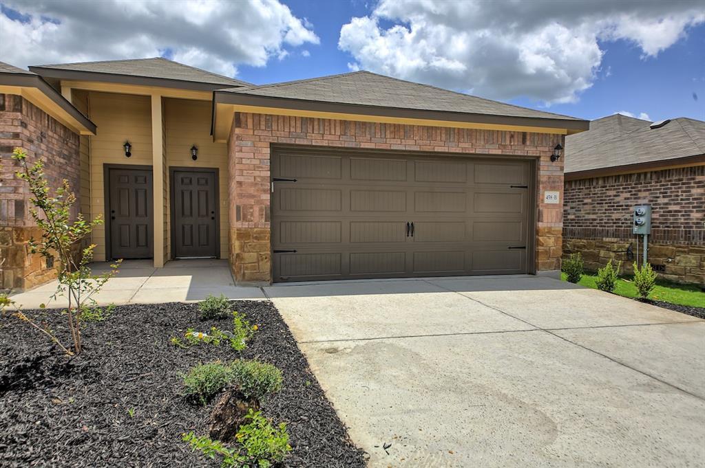 458 Jack Rabbit Ln in Buda, TX - Building Photo