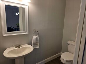 17 Callaway Dr in Concord, NH - Building Photo - Building Photo