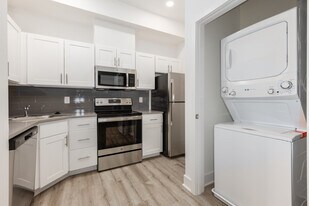 Bay Manor Apartments in Stevensville, MD - Building Photo
