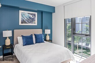 949 Cleveland St, Unit A206 in Clearwater, FL - Foto de edificio - Building Photo