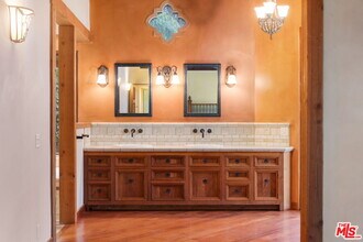 16141 Bayberry Pl in Los Angeles, CA - Building Photo - Building Photo