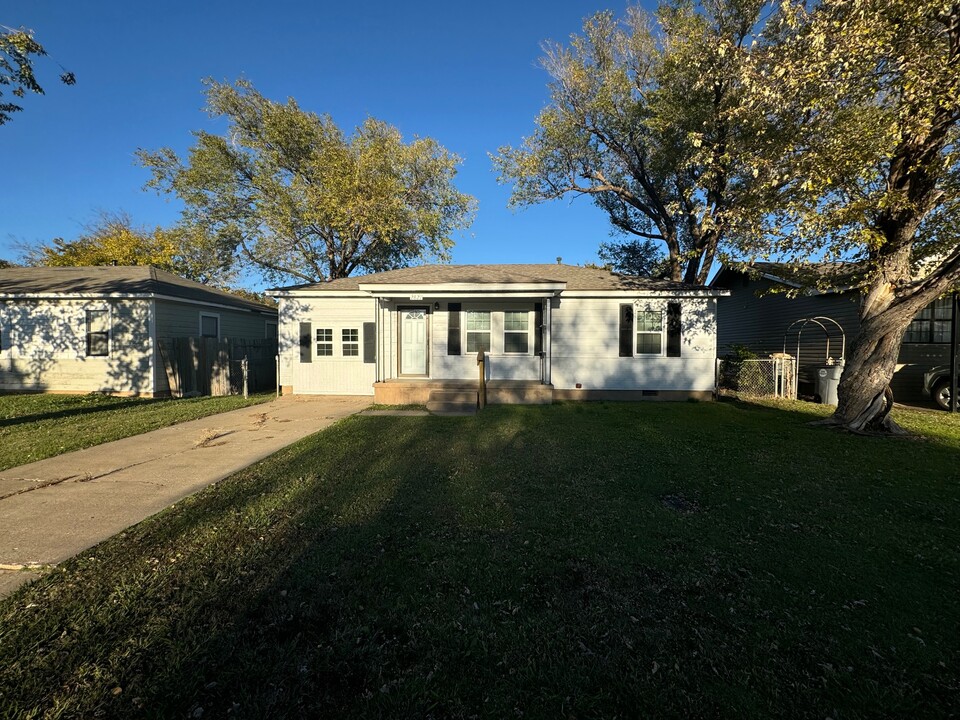 2821 NW 24th St in Lawton, OK - Building Photo