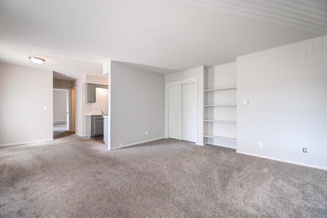 305 Maple Ave in Waukesha, WI - Building Photo - Building Photo