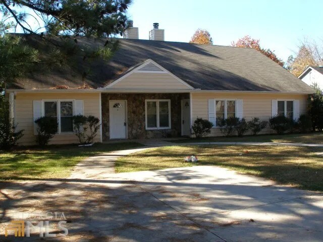 2628 Country Trace SE in Conyers, GA - Building Photo