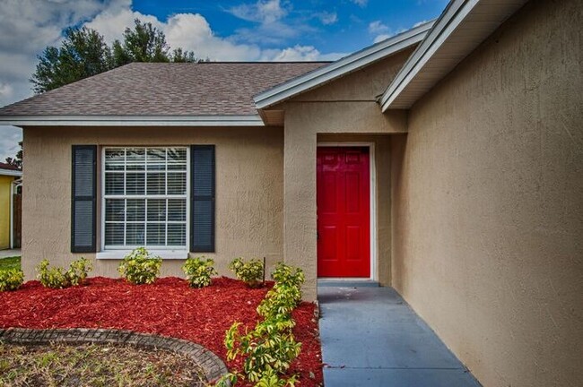 6553 Shepherd Oaks St in Lakeland, FL - Building Photo - Building Photo