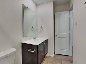 10551 Sewell Cir in Dallas, TX - Building Photo - Building Photo