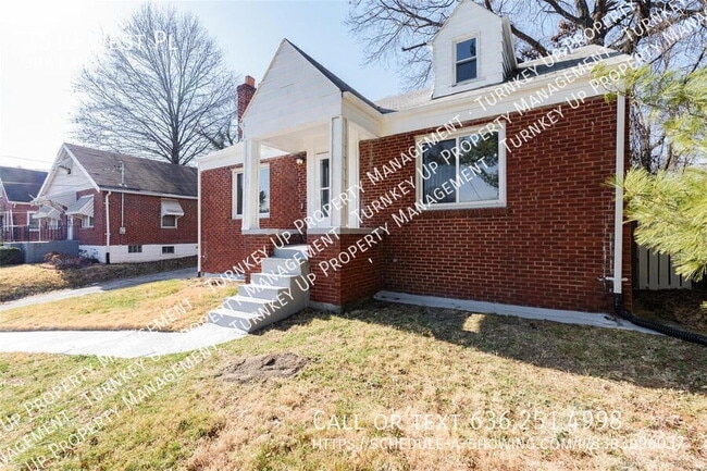 property at 3513 West Pl