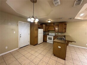 1208 S Diplomat Dr in Pharr, TX - Building Photo - Building Photo