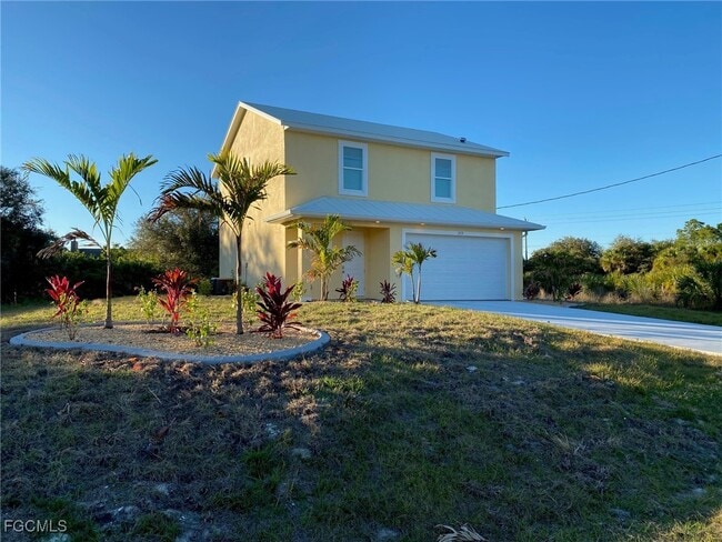 property at 272 Pelton Cir