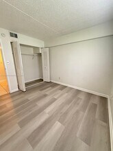 5805 Washington St in Hollywood, FL - Building Photo - Building Photo