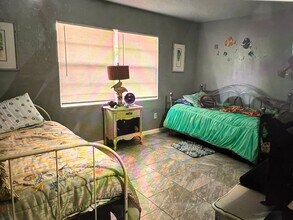 400 Auburn Dr in Daytona Beach, FL - Building Photo - Building Photo