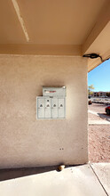 3181 Kearsage Dr, Unit 4 in Lake Havasu City, AZ - Building Photo - Building Photo